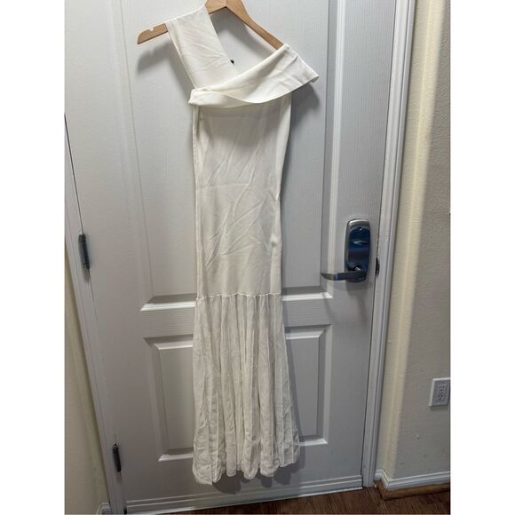 Line & Dot Off-Shoulder Cream Midi Dress - Picture 6 of 6